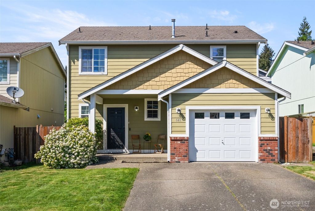 Photo of 648 Rivenhurst Street, Bremerton, WA 98310 (MLS # 2517409)