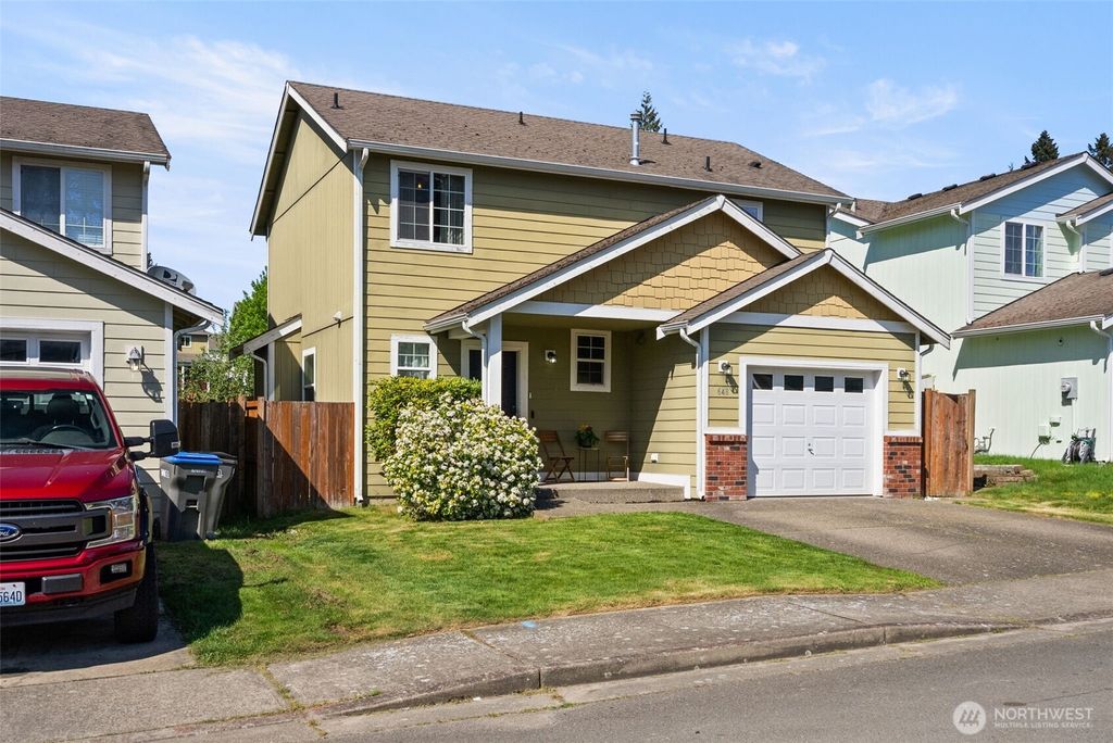 Photo of 648 Rivenhurst Street, Bremerton, WA 98310 (MLS # 2517409)