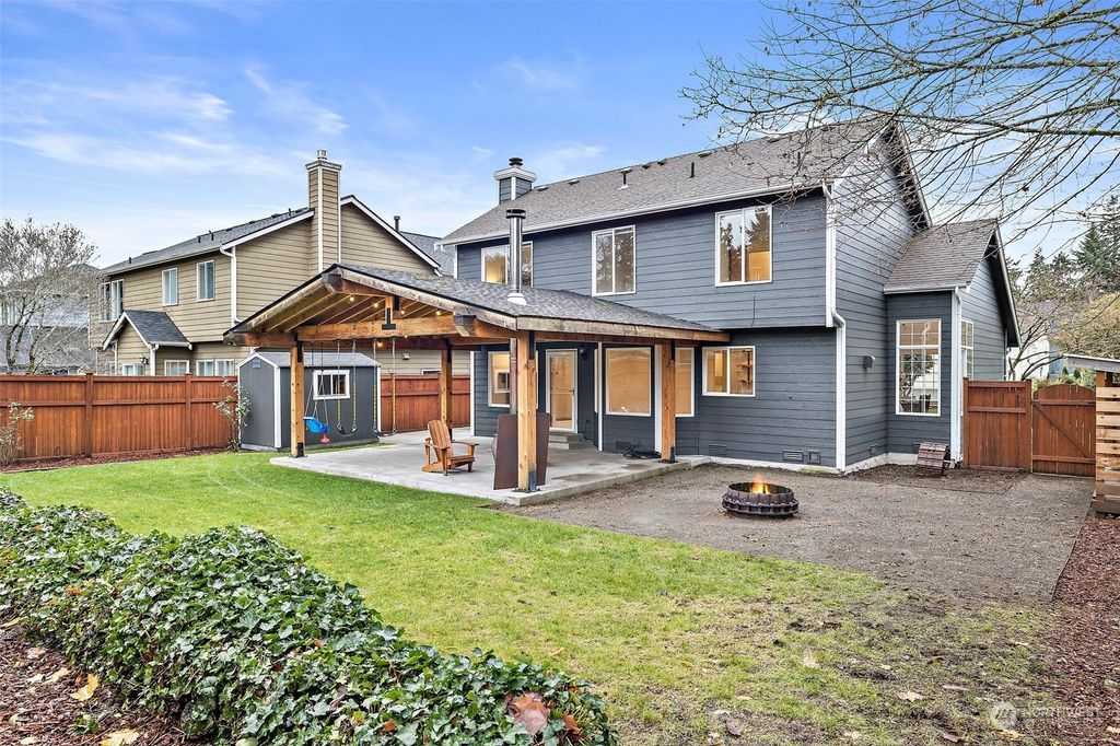 Photo of 19521 5th Avenue S, Des Moines, WA 98148 (MLS # 2182818)