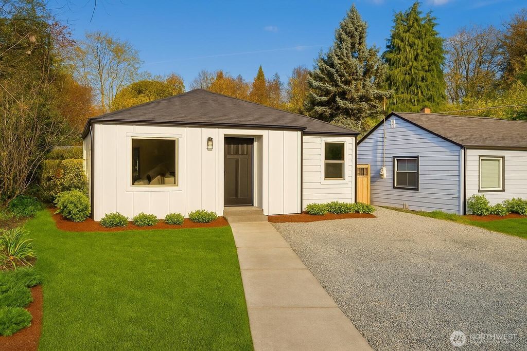 Photo of 3538 SW Southern Street, Seattle, WA 98126 (MLS # 2454399)