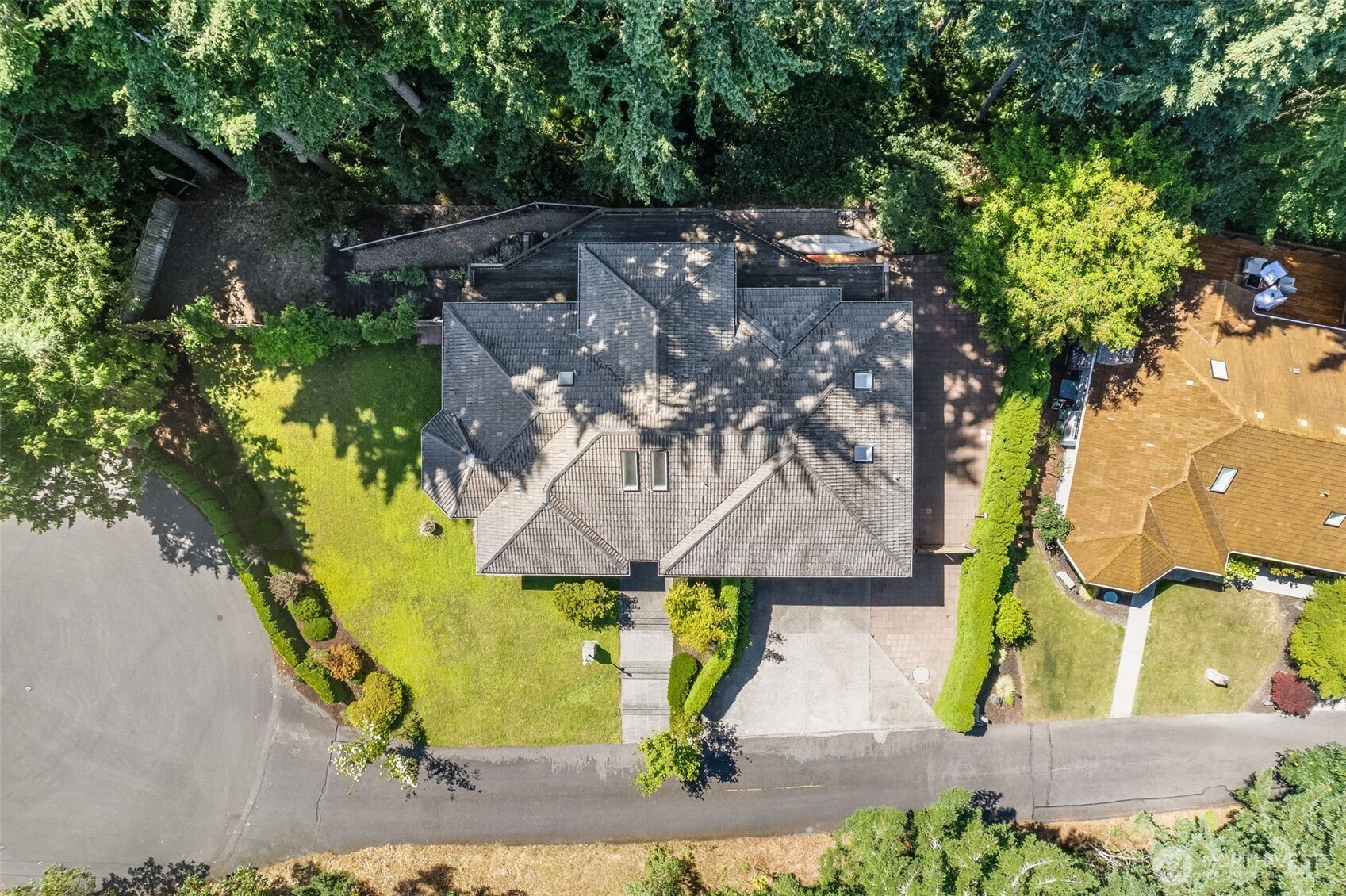 6810 65th Ave W