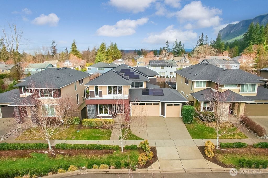 Photo of 710 SE 11th Street, North Bend, WA 98045 (MLS # 2339007)