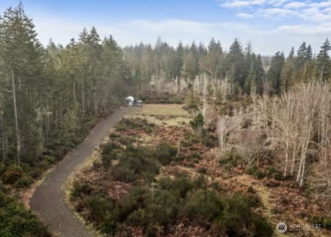 Photo of 2561 E Harstine Island Road N, Shelton, WA 98584 (MLS # 2476867)