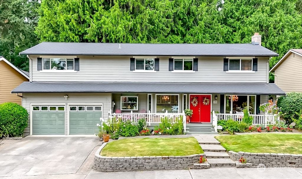 Photo of 12536 NE 134th Place, Kirkland, WA 98034 (MLS # 2274334)