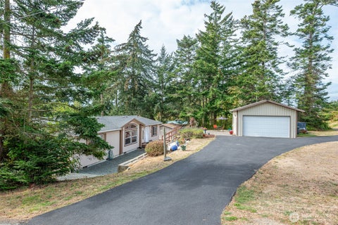 Photo of 819 Gabrielson Road, Oak Harbor, WA 98277 (MLS # 2582190)