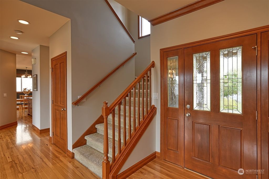Photo of 8220 NE 187th Way, Kenmore, WA 98028 (MLS # 1994591)