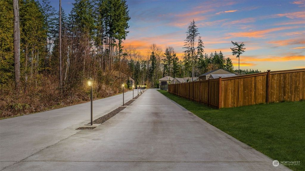 Photo of 11025 137th Avenue NE, Lake Stevens, WA 98258 (MLS # 2049574)