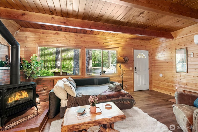 321 Paradise Drive