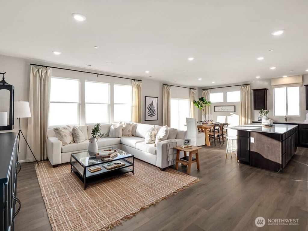 listing image 9365040159080361047