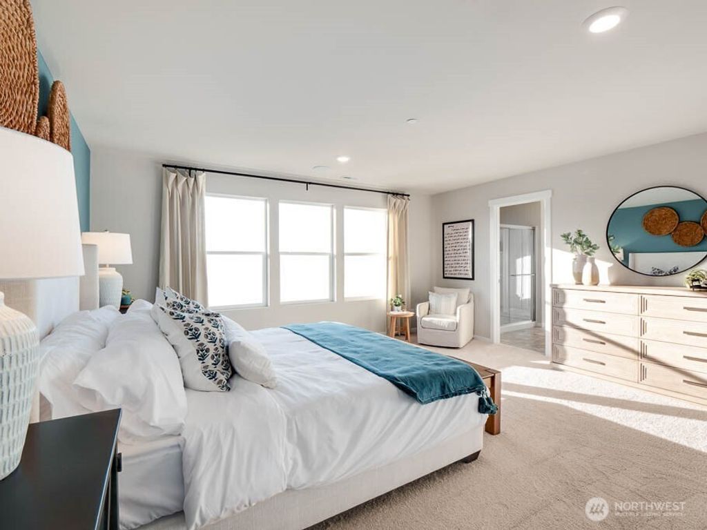 listing image 9360625834892567513