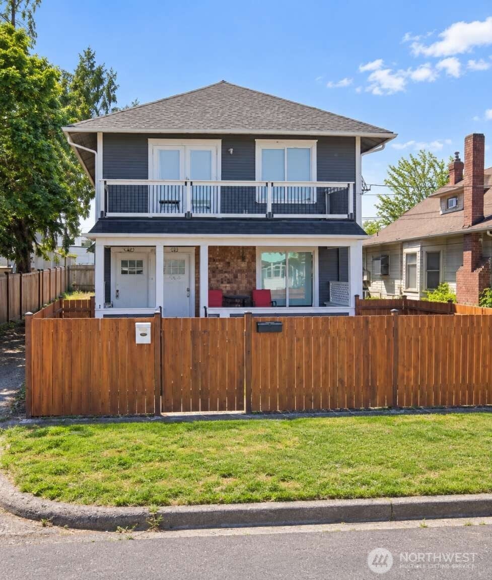 5626 Warner
