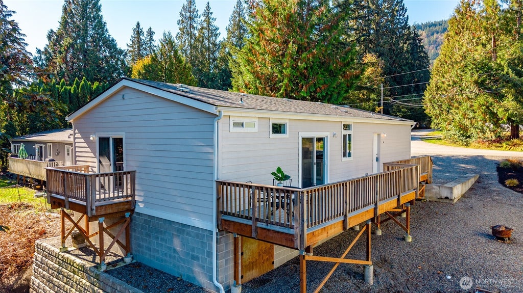 Photo of 480 Fir Lane, Sedro Woolley, WA 98284 (MLS # 2593964)