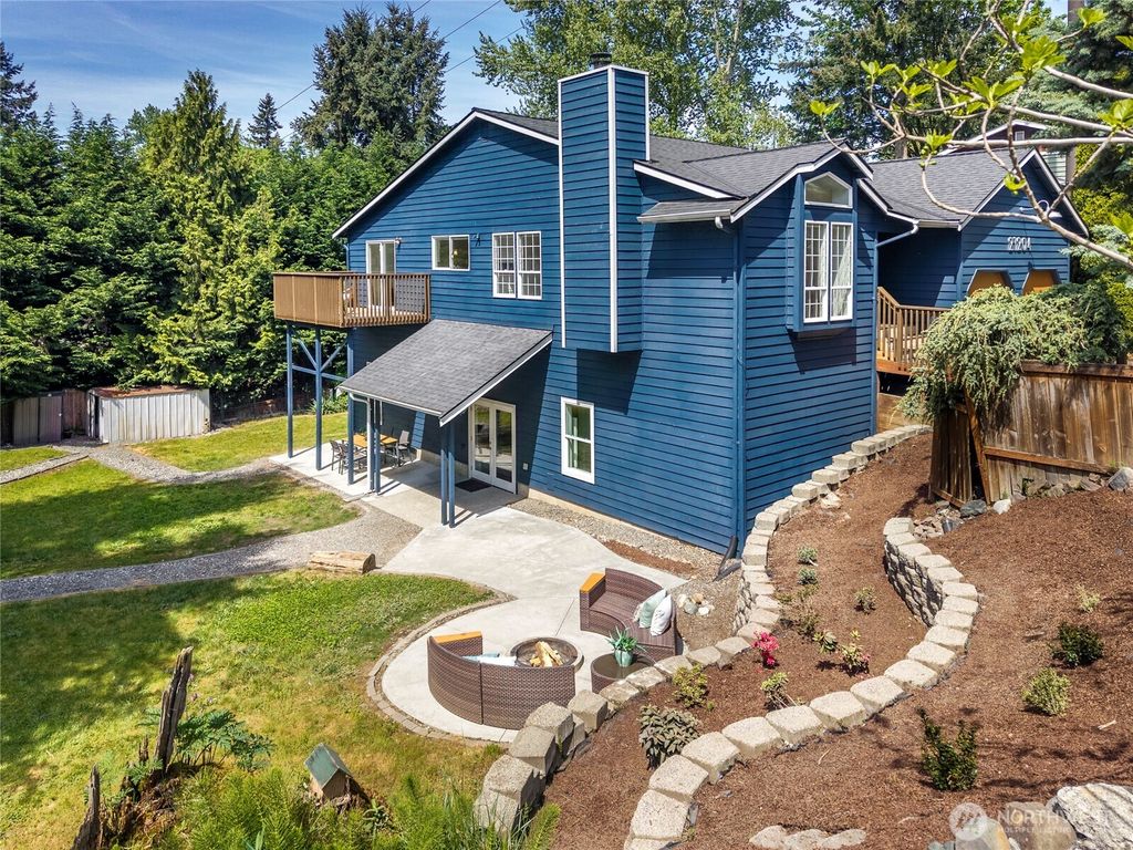 Photo of 21204 8th Place W, Lynnwood, WA 98036 (MLS # 2519219)