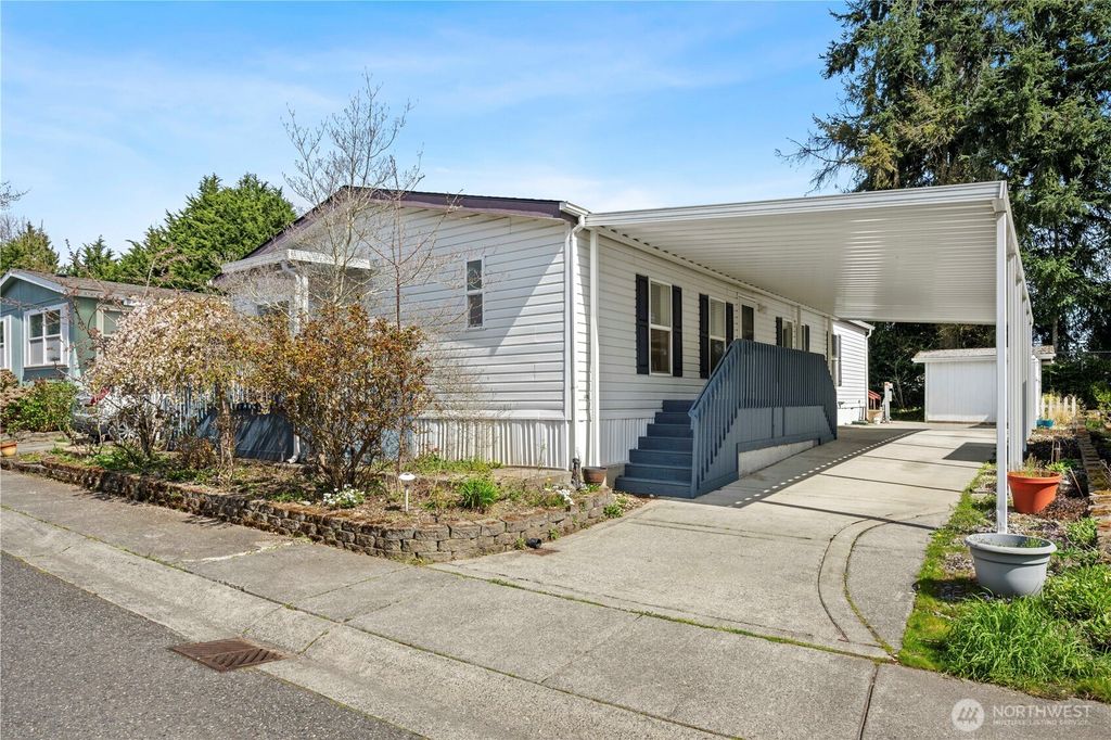 Photo of 11100 4th Avenue W #22, Everett, WA 98204 (MLS # 2528567)