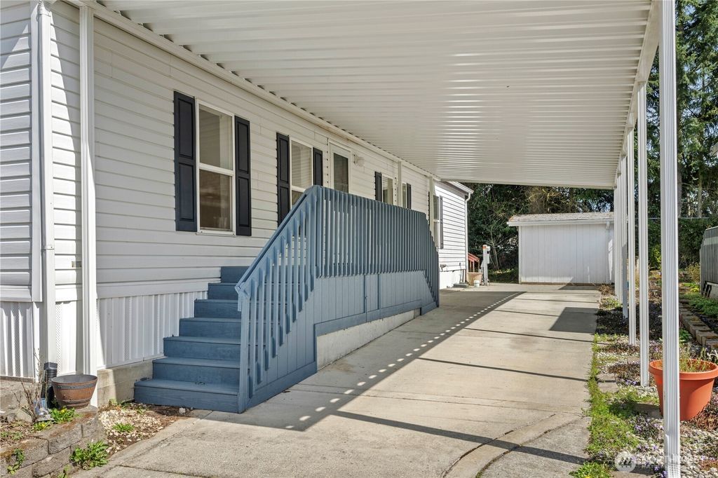 Photo of 11100 4th Avenue W #22, Everett, WA 98204 (MLS # 2528567)