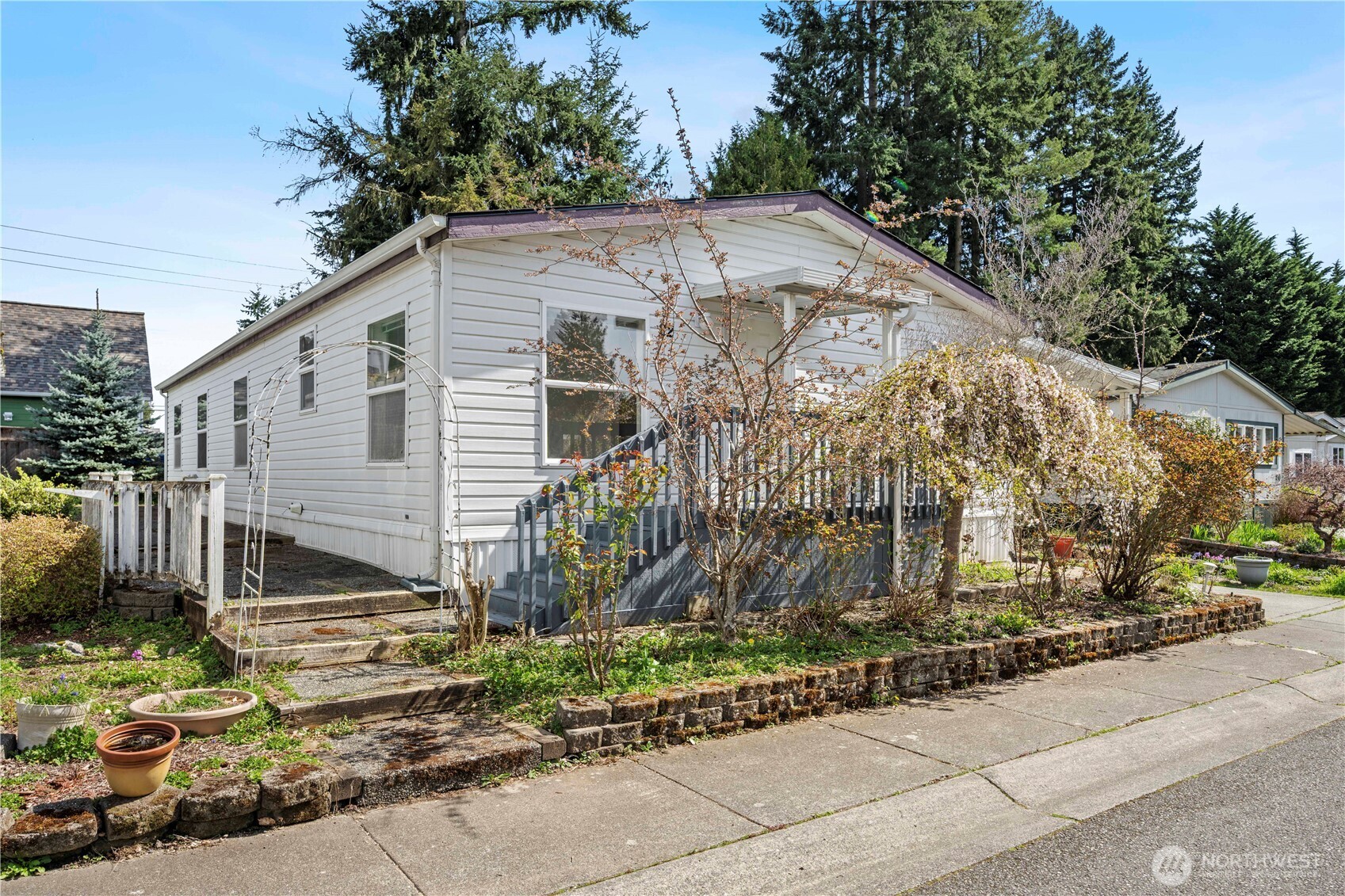 11100 4th Avenue W 22