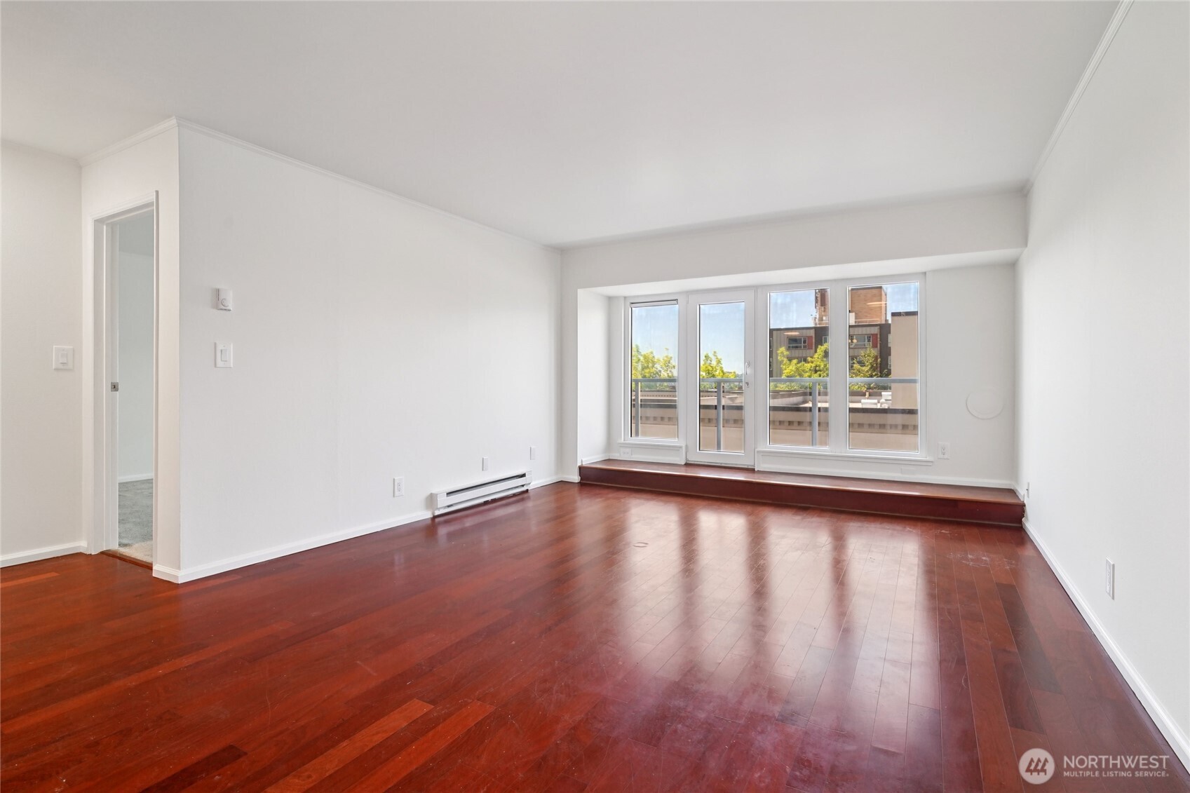 121 Vine Street 402