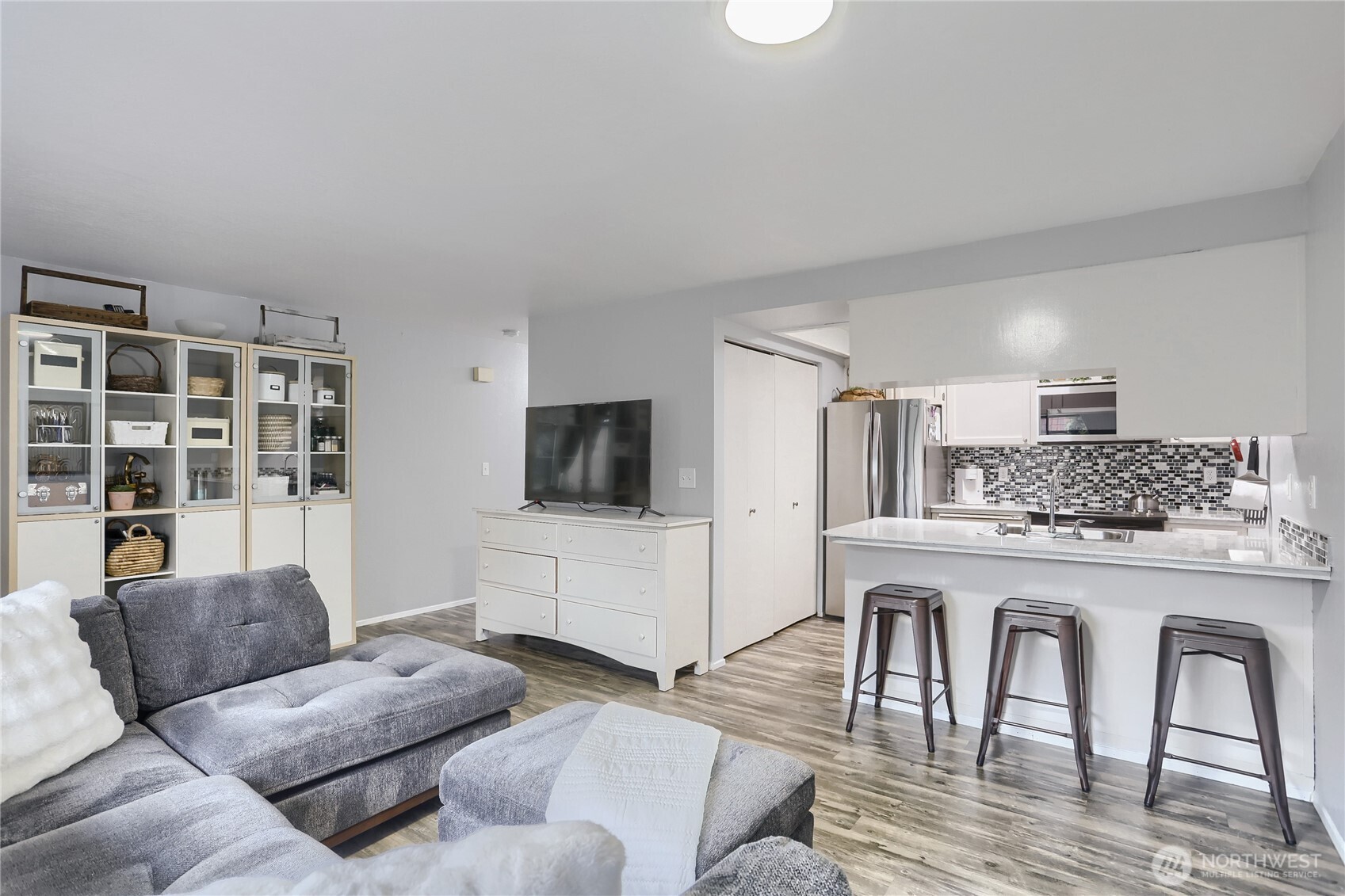 1002 Columbia Avenue 3