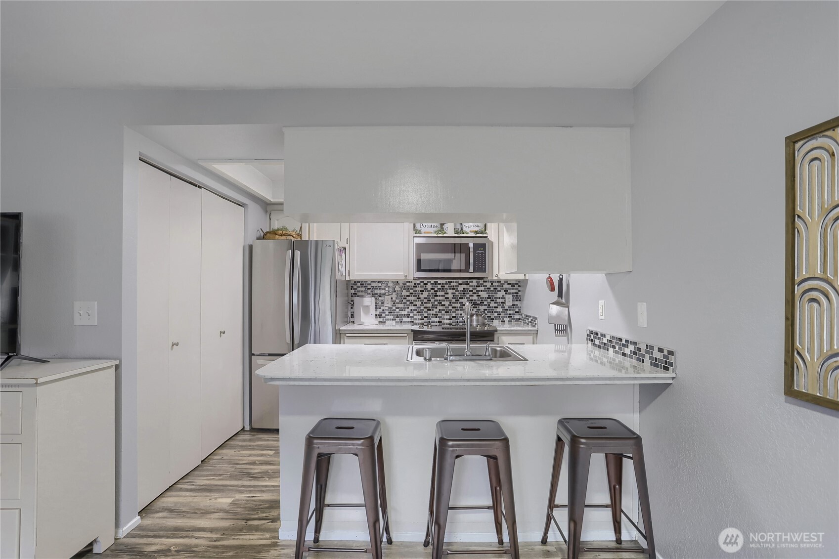 1002 Columbia Avenue 3