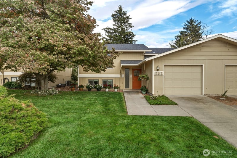 1182 Lancer Drive