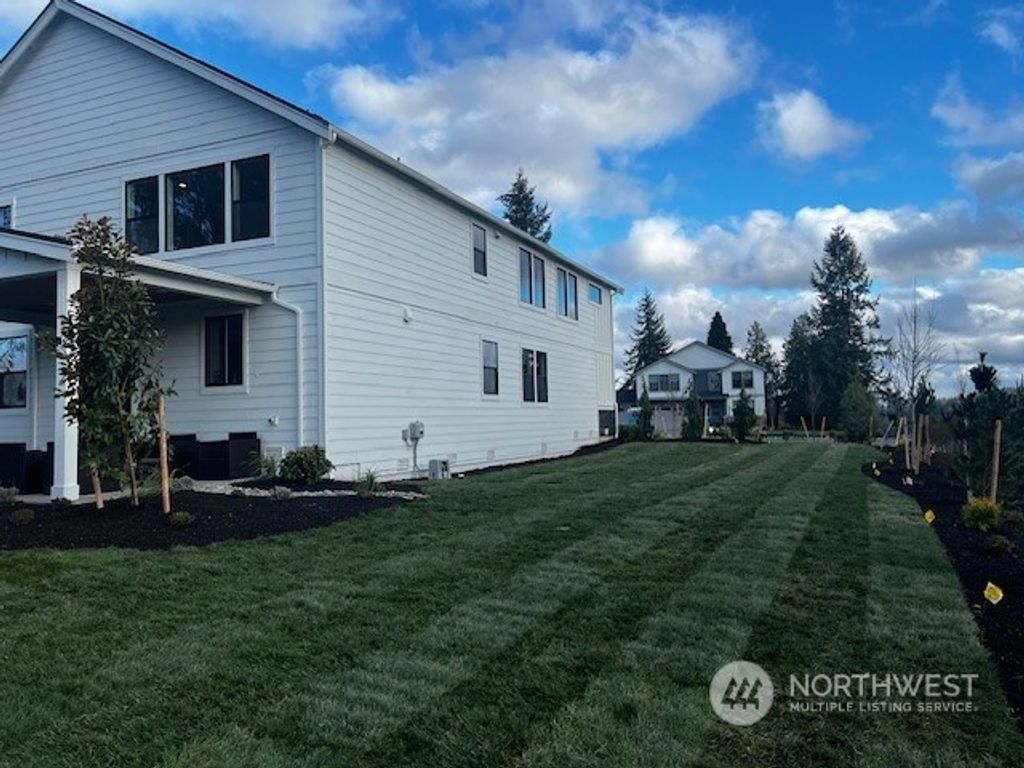 Photo of 13906 102nd Drive SE #5, Snohomish, WA 98296 (MLS # 2289575)