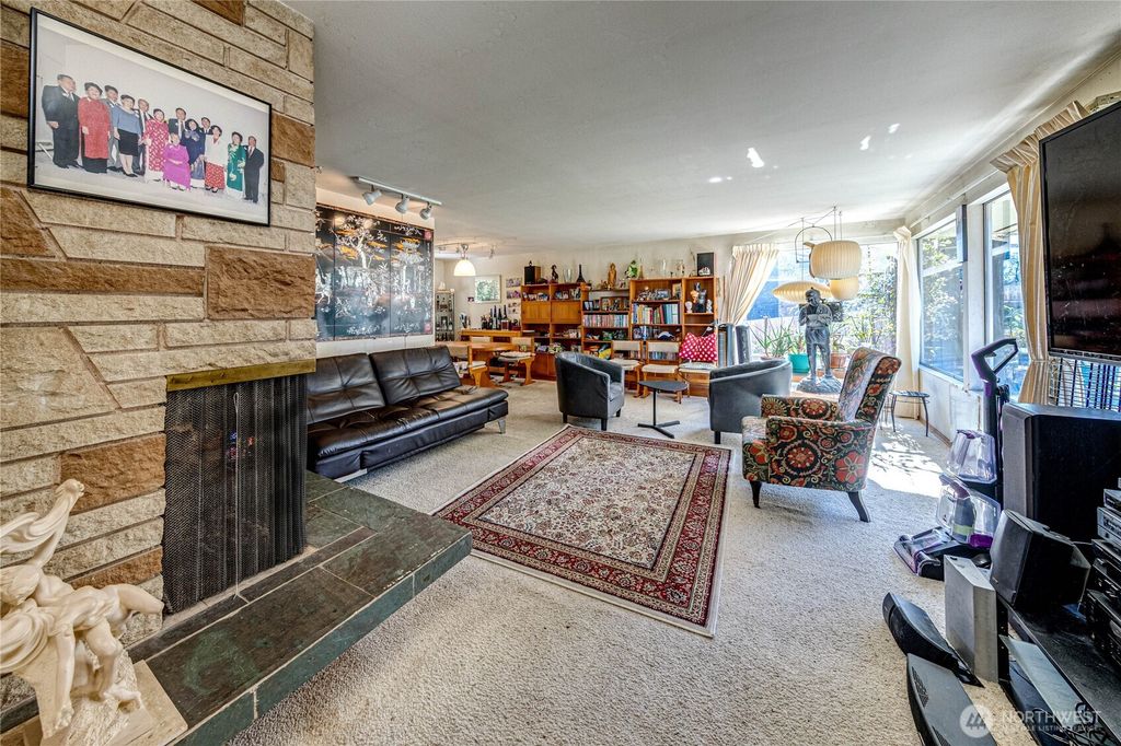 Photo of 21001 80th Avenue W, Edmonds, WA 98026 (MLS # 2453384)