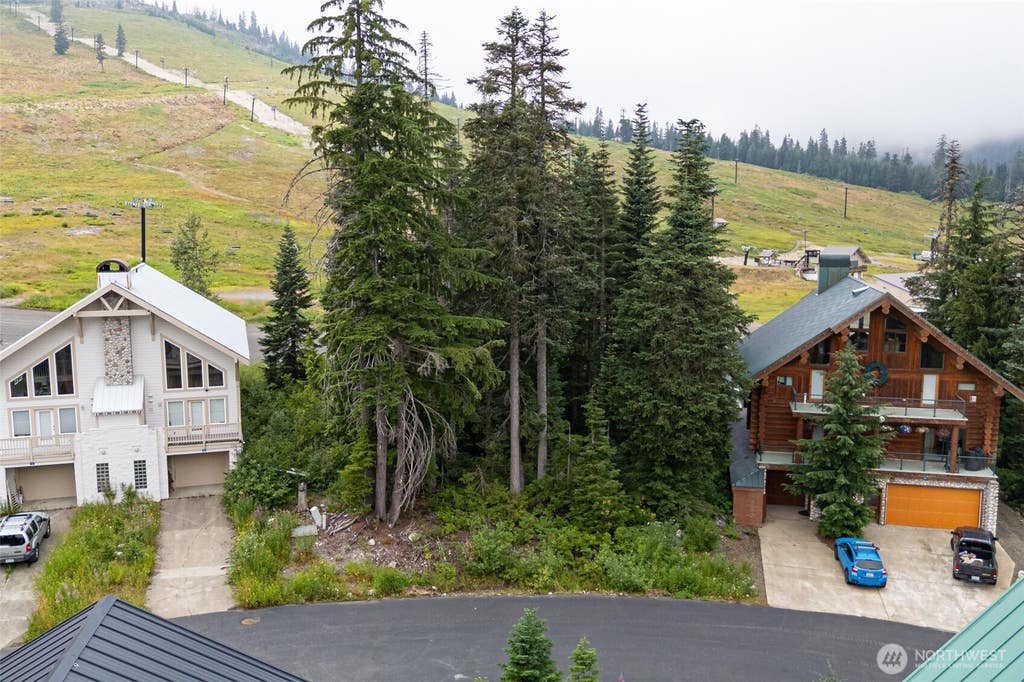Photo of 3 C&amp;D Kendall Peak Way, Snoqualmie Pass, WA 98068 (MLS # 2559565)