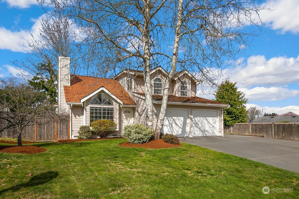 Photo of 1818 SW 325th Place, Federal Way, WA 98023 (MLS # 2050990)