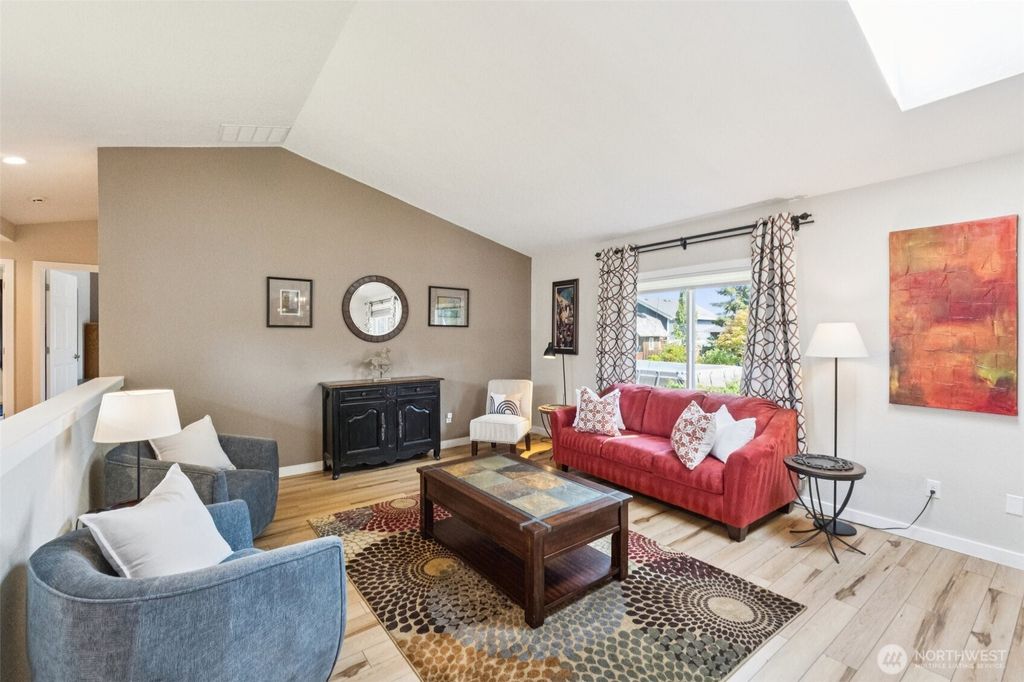 Photo of 19118 121st Place SE, Renton, WA 98058 (MLS # 2428739)