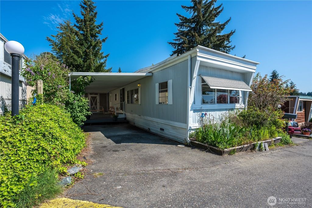 Photo of 23708 Locust Way #29, Bothell, WA 98102 (MLS # 2445560)