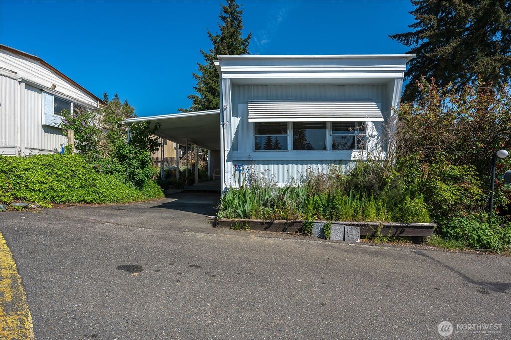Photo of 23708 Locust Way #29, Bothell, WA 98102 (MLS # 2445560)