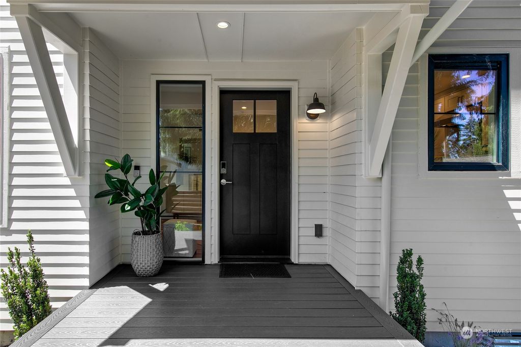 Photo of 10421 41st Avenue SW, Seattle, WA 98146 (MLS # 2033050)