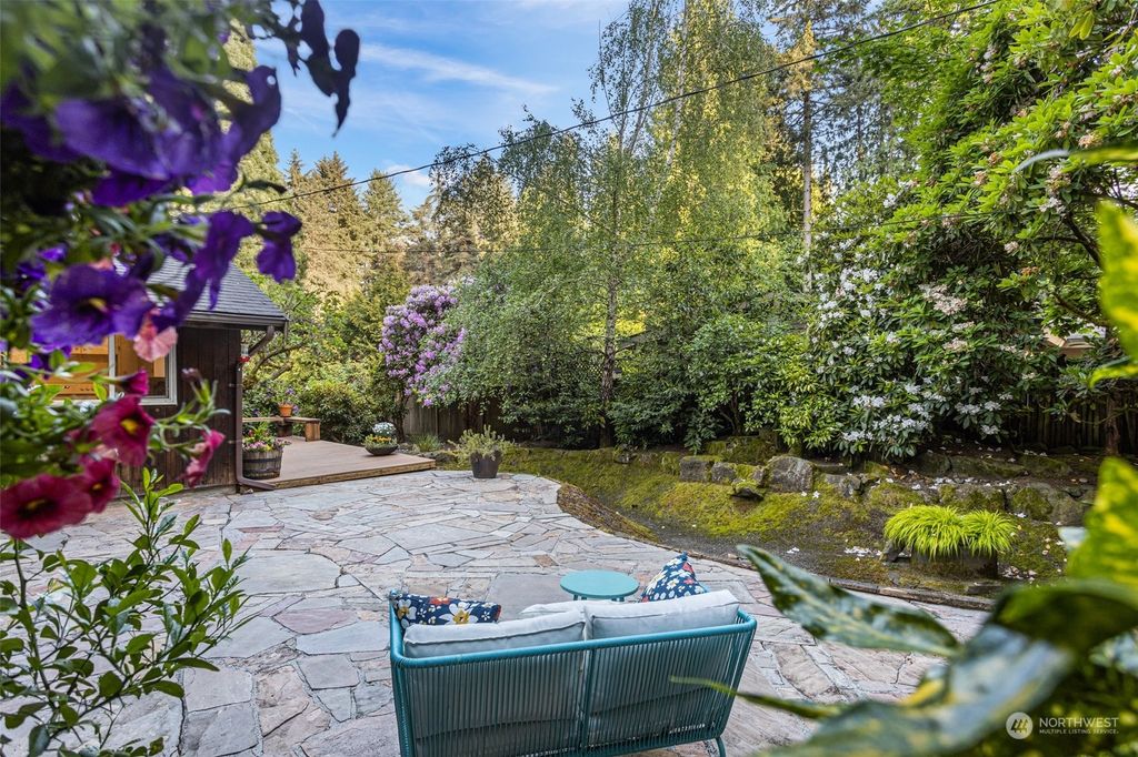 Photo of 18116 33rd Avenue NE, Lake Forest Park, WA 98155 (MLS # 2237956)