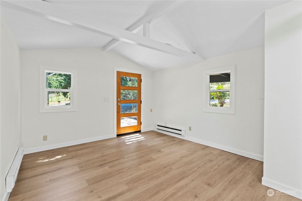 Photo of 1140 NE Perkins Way, Shoreline, WA 98155 (MLS # 2139526)