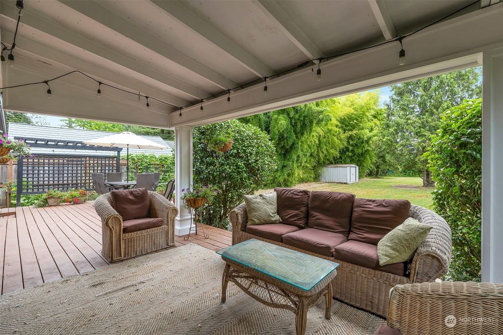 listing image 9366837910382457634