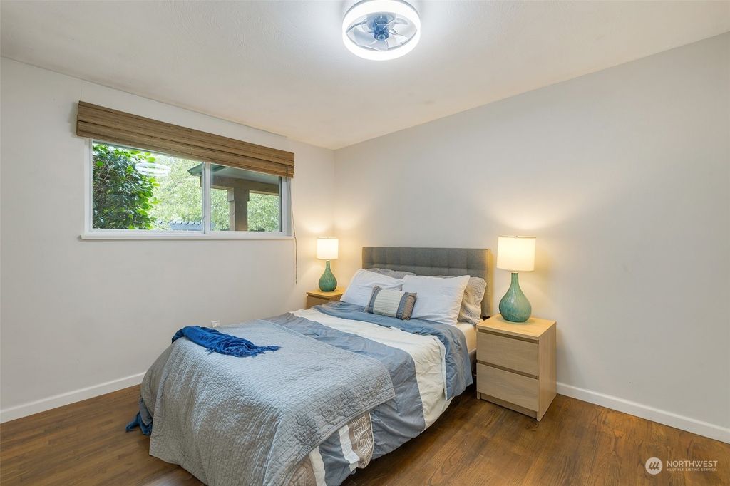 listing image 9361278381645548534