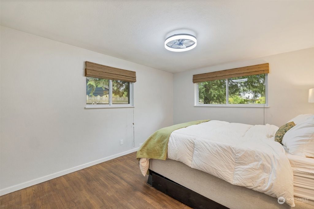 listing image 9362546106438013021