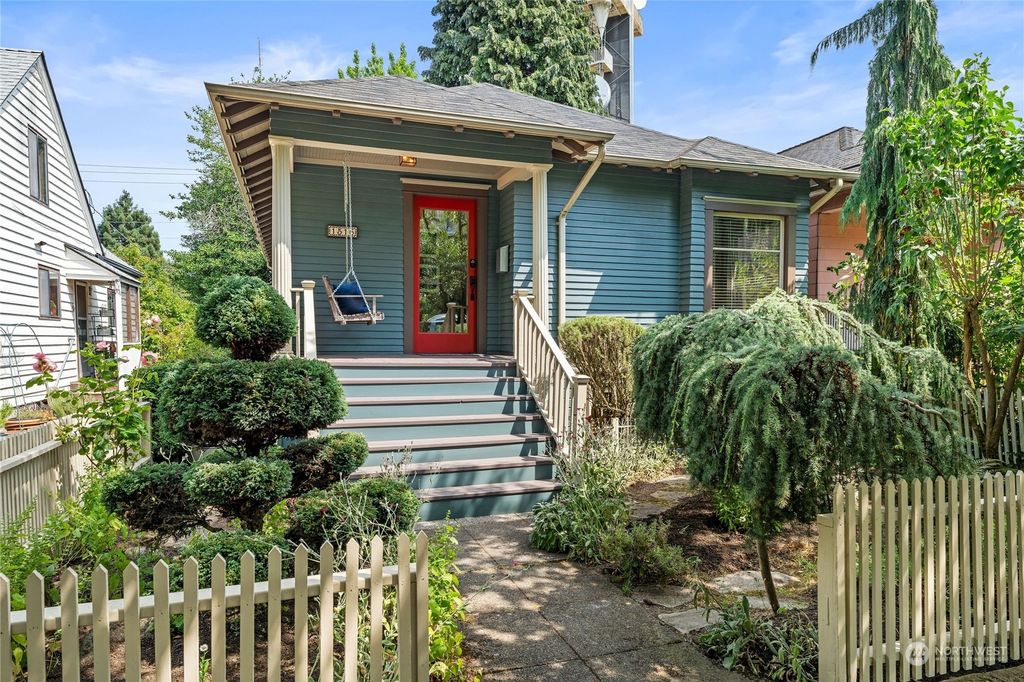 Photo of 1516 4th Avenue W, Seattle, WA 98119 (MLS # 2266768)