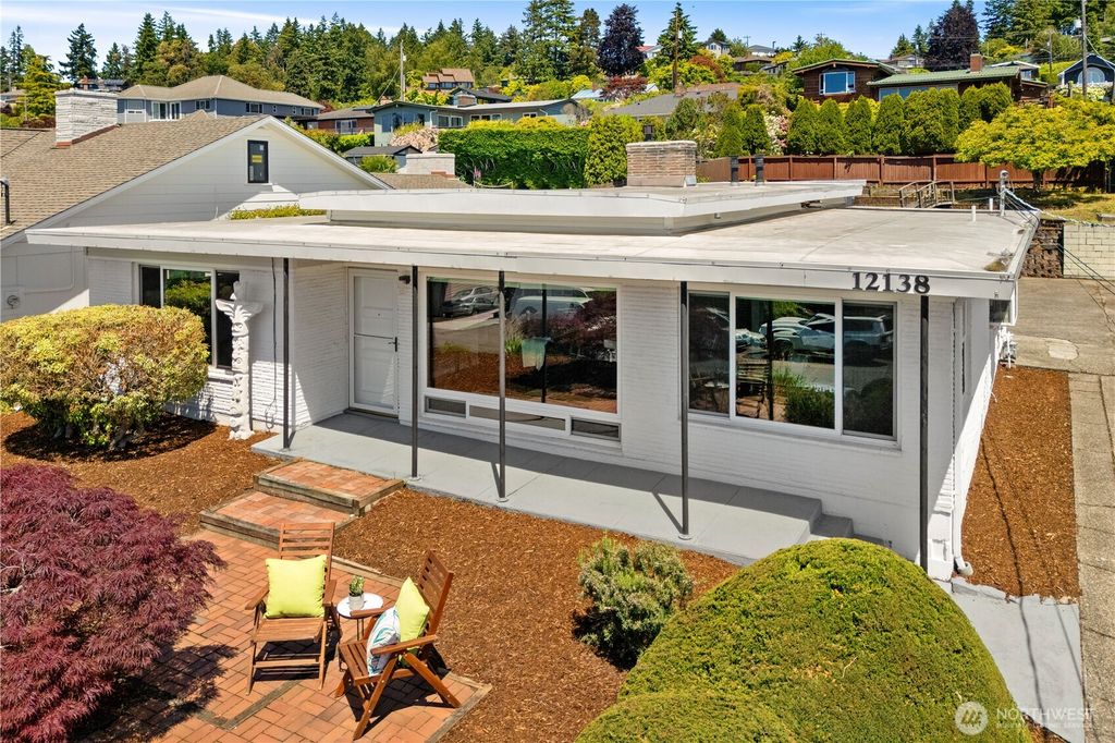 Photo of 12138 Shorewood Drive SW, Burien, WA 98146 (MLS # 2384315)