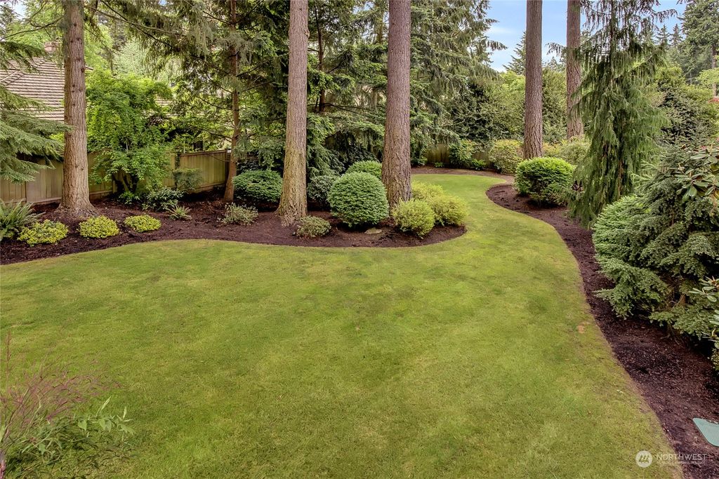 Photo of 7352 Island Crest Way, Mercer Island, WA 98040 (MLS # 2243079)