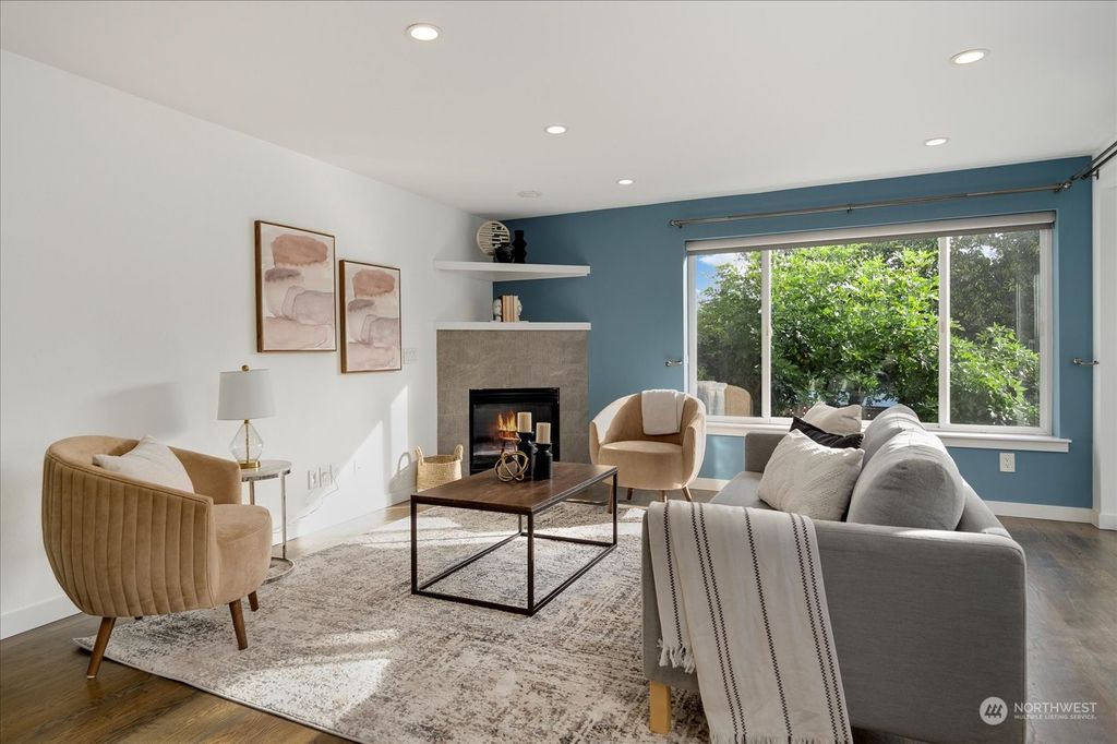 Photo of 611 N 46th St Street #D, Seattle, WA 98103 (MLS # 2174997)