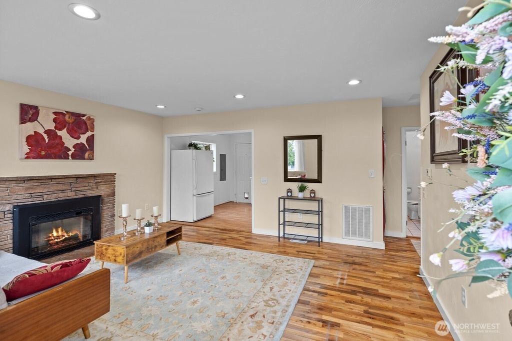 Photo of 5904 S 149th Street, Tukwila, WA 98168 (MLS # 2507139)