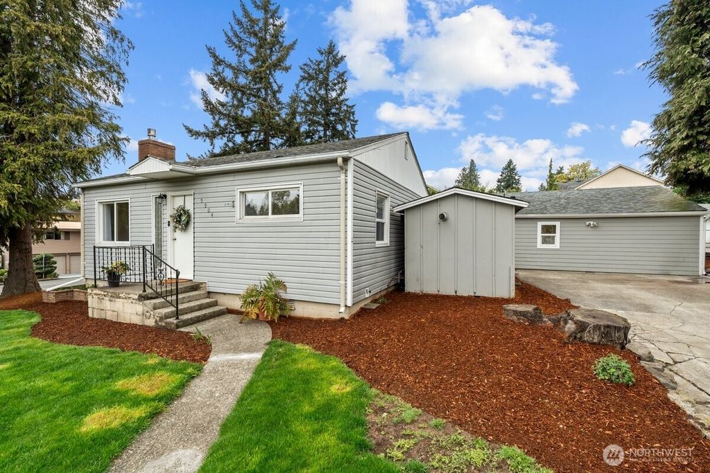 Photo of 5904 S 149th Street, Tukwila, WA 98168 (MLS # 2507139)
