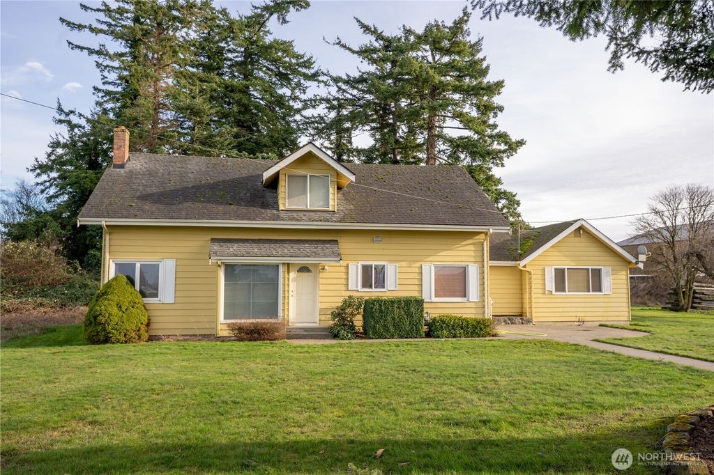 Photo of 1925 Hampton Road, Everson, WA 98247 (MLS # 2467619)