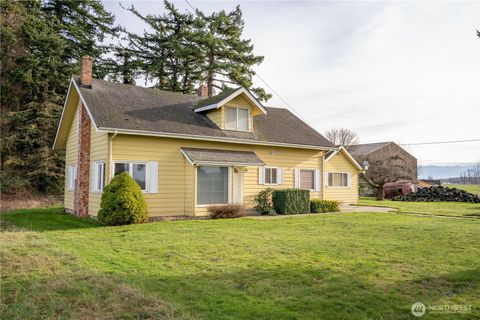 Photo of 1925 Hampton Road, Everson, WA 98247 (MLS # 2467619)