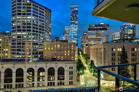 Photo of 1920 4th Avenue #908, Seattle, WA 98101 (MLS # 2576622)