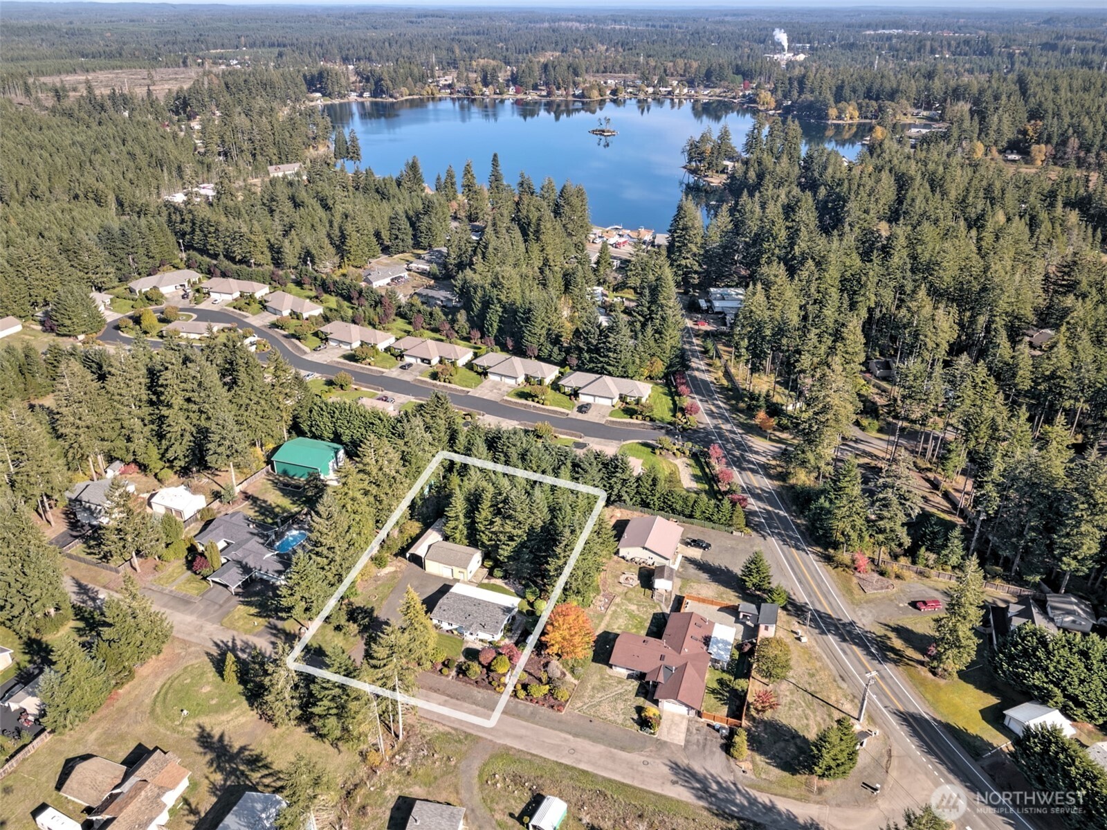 60 E Lakewood Court