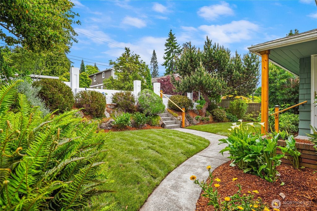Photo of 8637 46th Avenue SW, Seattle, WA 98136 (MLS # 2376422)