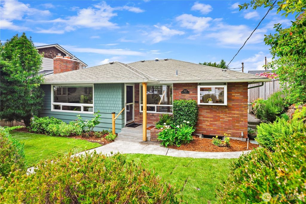 Photo of 8637 46th Avenue SW, Seattle, WA 98136 (MLS # 2376422)