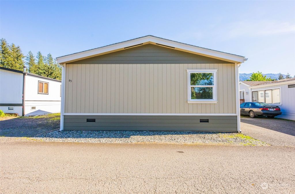 Photo of 200 10th Street #65, Gold Bar, WA 98251 (MLS # 2233283)